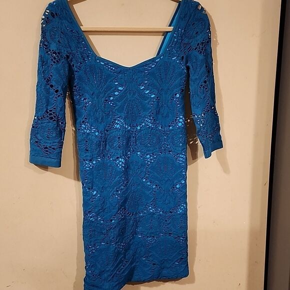 Intamitely Free People Crocet Effect Bodycon NWT  size M-Elegant Blue Lace Dress - Picture 3 of 6